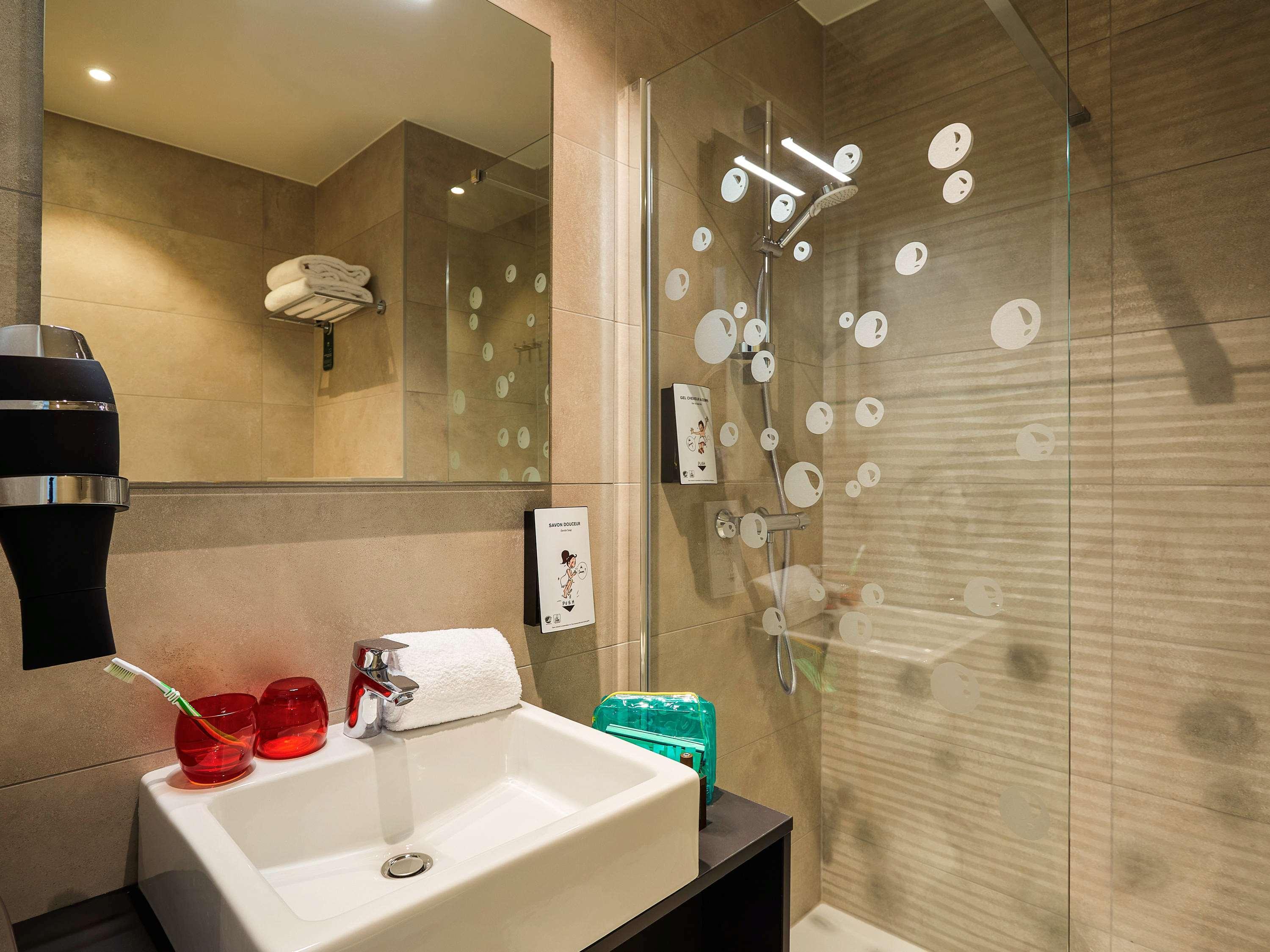 Ibis Styles Liege Guillemins Hotel Exterior photo