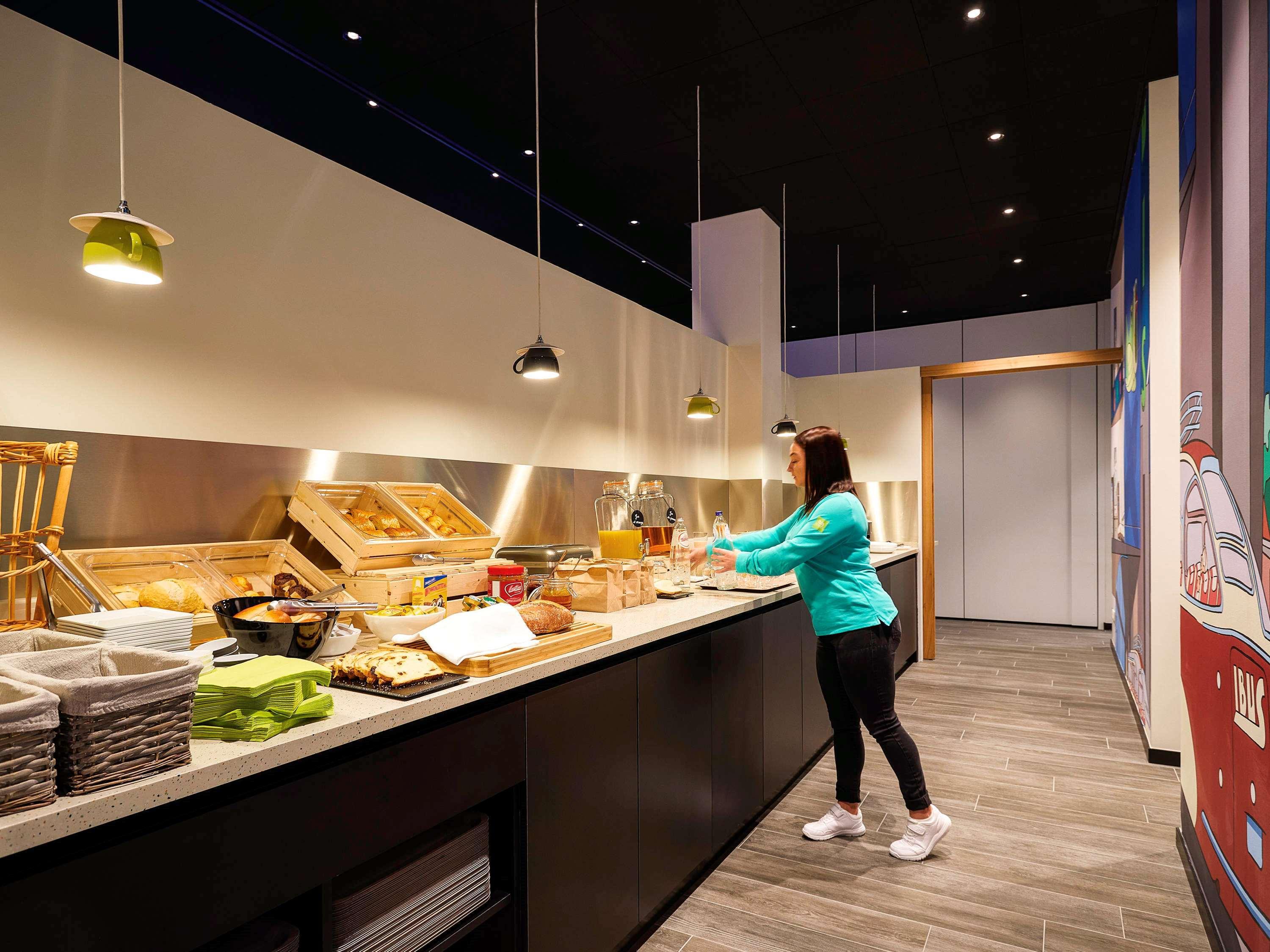 Ibis Styles Liege Guillemins Hotel Exterior photo